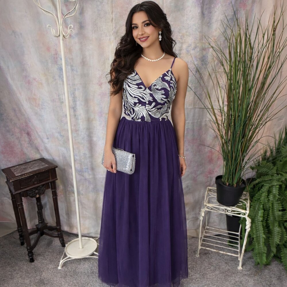 📌Nights Richly Silver Embroidered Bodice Bridesmaid - Prom - Formal Dress